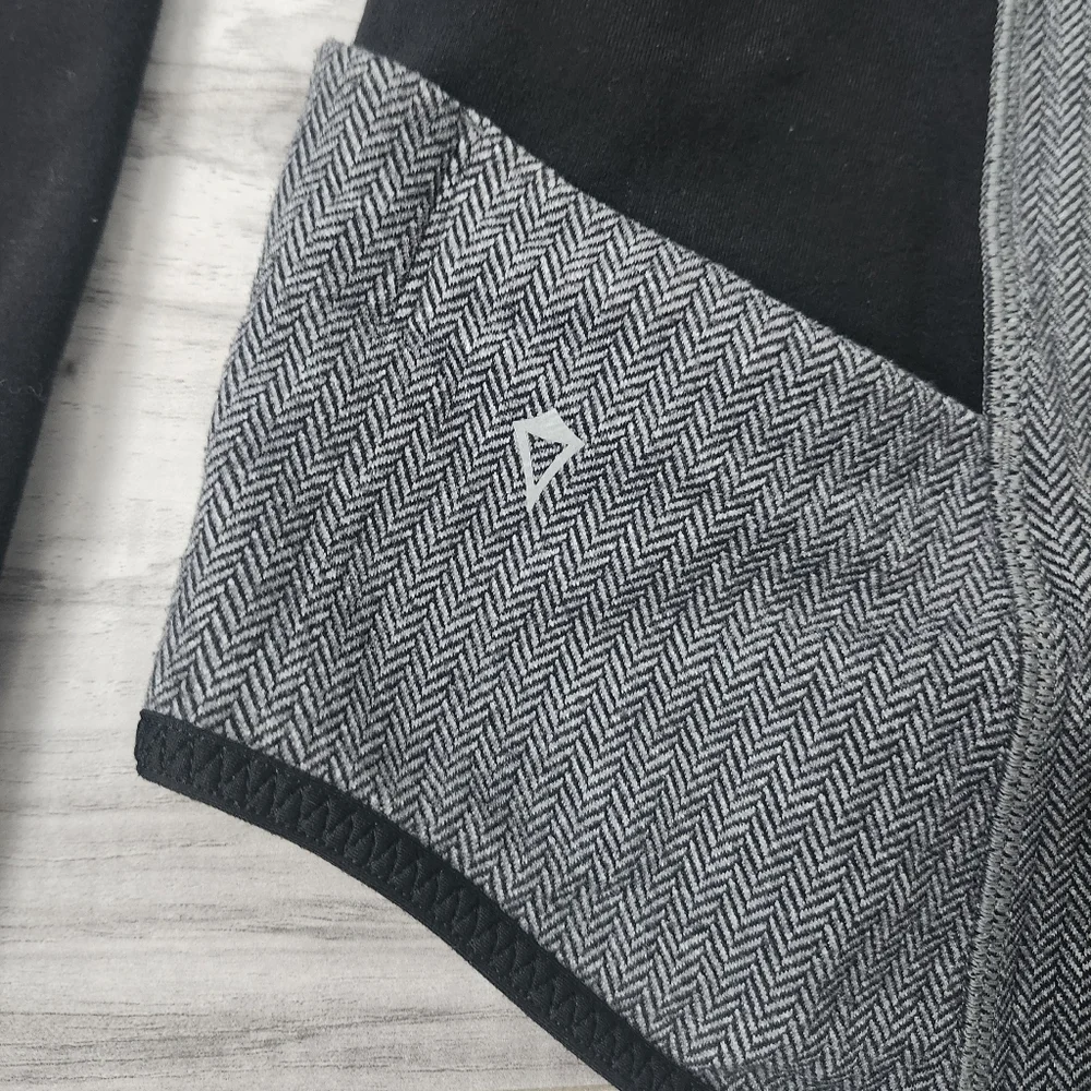 Ivivva by Lululemon Heathered Herringbone Ready to Perform Jacket Size 12 - Picture 5 of 5